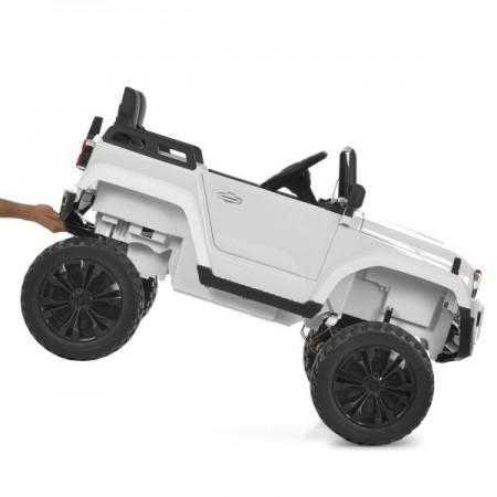 Детский электромобиль Джип Toyota Land Cruiser M 6296EBLR-1 двухместный, 4 мотора по 45W, EVA, кожа, MP3, Bluetooth, белый
