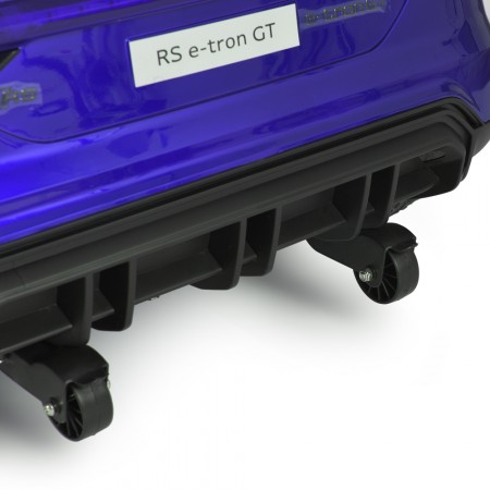 Детский электромобиль Bambi M 4938EBLRS-4 Audi RS e-tron GT синий, 2 мотора по 30W, EVA, экокожа, MP3, USB, Bluetooth, автопокраска Детский электромобиль Bambi M 4938EBLRS-4 Audi RS e-tron GT синий, 2 мотора по 30W, EVA, экокожа, MP3, USB, Bluetooth, автопокраска