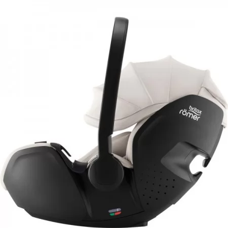 Автокресло Britax-Romer Baby-Safe Pro молочный