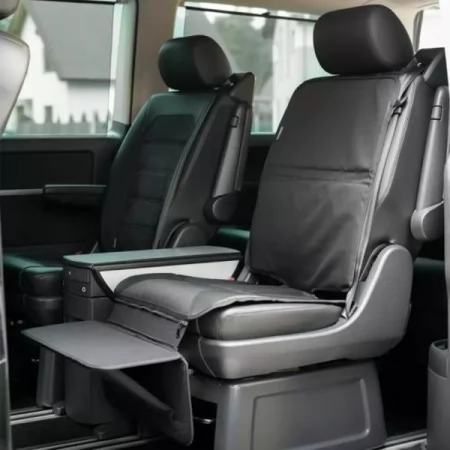 Защитный коврик Osann FeetUp под автокресло черный 109-193-400