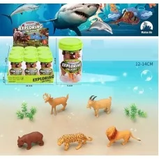 Набор пластиковых животных BabyToys 3305-4 для детей от 1 года