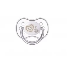 Пустышка силиконовая симметричная 18+ месяцев Newborn baby - бежевые сердца Canpol Babies 22/582_be
