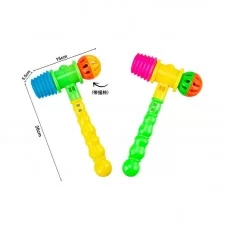 Молоточек-погремушка BabyToys 589-4 с пищалкой для новорожденных
