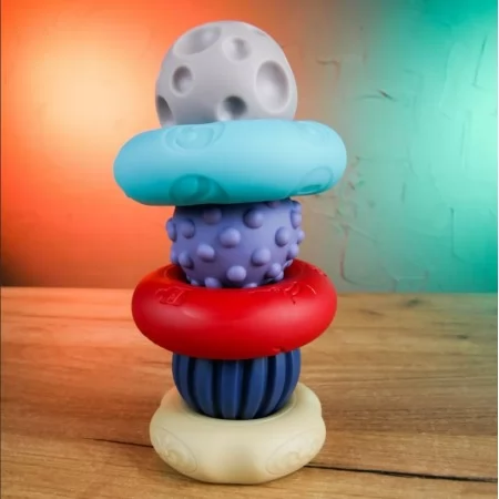Сенсорный набор игрушек BabyToys 6 элементов разные цвета