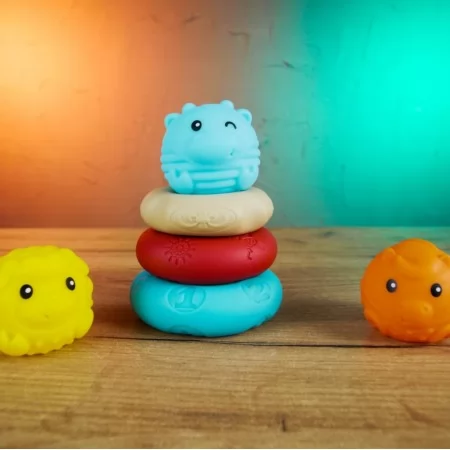 Сенсорный набор игрушек BabyToys 6 элементов разные цвета