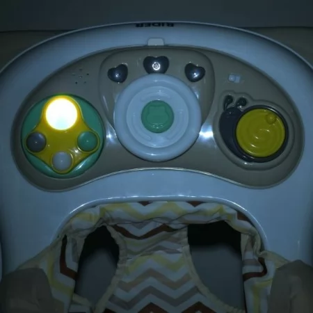 Ходунки ME 1185 RIDER Beige музика, колеса 8шт, світло, стопор, на бат-ці, бежевий