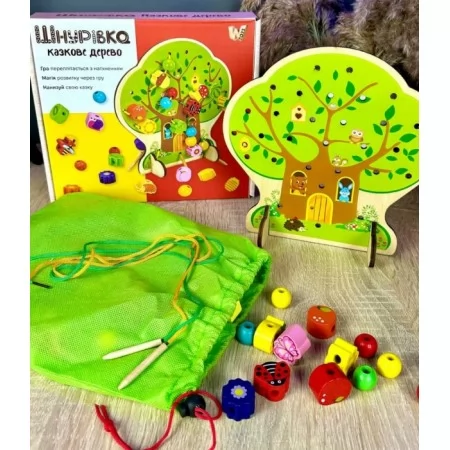 Деревянная шнуровка WToys 43929 для развития моторики