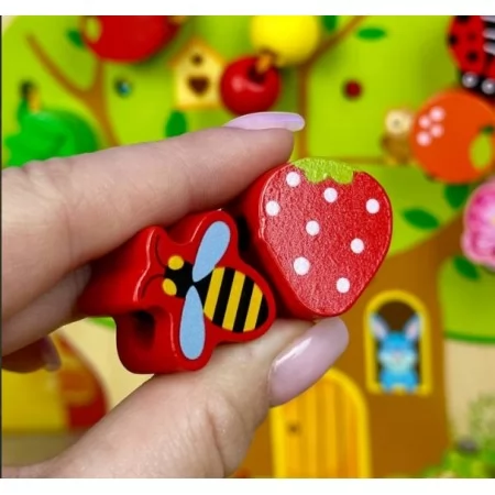 Деревянная шнуровка WToys 43929 для развития моторики