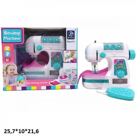 Игрушечная швейная машина BabyToys 7923 со светом батарейках
