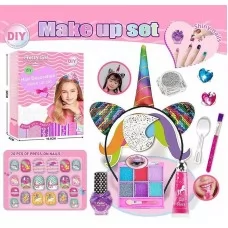 Набор детской косметики BabyToys с блеском для губ и наклейками