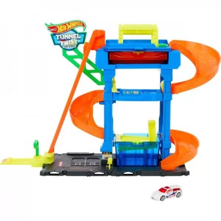 Игровой набор "Автомойка: Кормящие виражи" Hot Wheels Игровой набор "Автомойка: Кормящие виражи" Hot Wheels