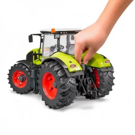 Машинка игрушечная - трактор Claas Axion 950 Трактор имеет масштаб 1:16 . Размер упаковки 22 х 39 х 19 см Машинка игрушечная - трактор Claas Axion 950 Трактор имеет масштаб 1:16 . Размер упаковки 22 х 39 х 19 см