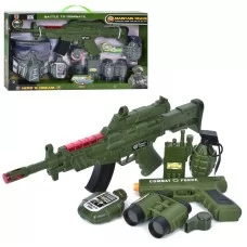 Военный набор BabyToys M12-13 со звуком и светом 8 предметов Военный набор BabyToys M12-13 со звуком и светом 8 предметов