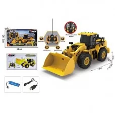 Радиоуправляемый трактор BabyToys Z 6808 A со светом Радиоуправляемый трактор BabyToys Z 6808 A со светом