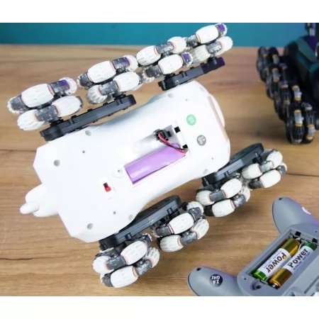 Робособака BabyToys 588 со светом и звуком радиоуправление Робособака BabyToys 588 со светом и звуком радиоуправление