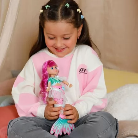 Лялька BABY BORN серії "Glam Up" – РУСАЛОНЬКА СПАРКЛ 28 см, з аксес. Лялька BABY BORN серії "Glam Up" – РУСАЛОНЬКА СПАРКЛ 28 см, з аксес.