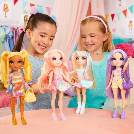 Лялька RAINBOW HIGH серії "My Fashion Style" – АМАЯ з аксес. Лялька RAINBOW HIGH серії "My Fashion Style" – АМАЯ з аксес.