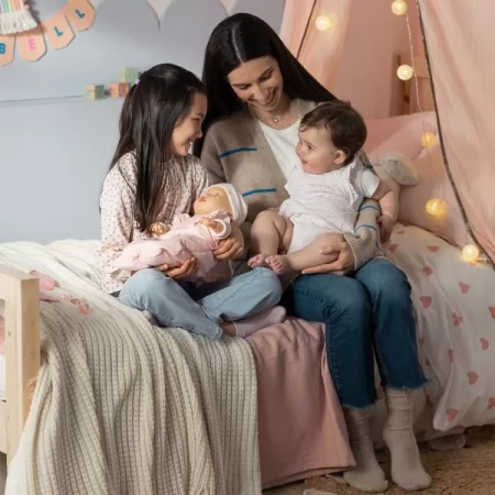 Інтерактивна лялька BABY BORN – АННАБЕЛЬ 43 см, з аксес. Інтерактивна лялька BABY BORN – АННАБЕЛЬ 43 см, з аксес.