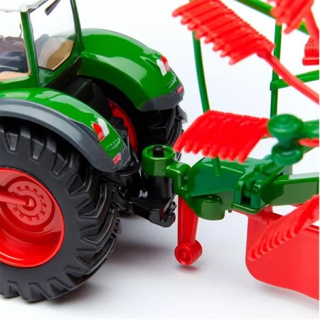 Модель Bburago Трактор Fendt 1050 Vario с роторными валковыми граблями 1: 32 18-31665