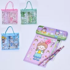 Набор для творчества BabyToys 8805 с пеналом и карандашами Набор для творчества BabyToys 8805 с пеналом и карандашами