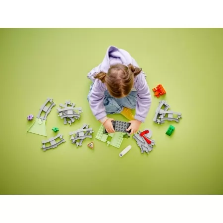 Конструктор LEGO DUPLO Town Дополнительный набор: Железнодорожный тоннель и колеи, 20 деталей 10425