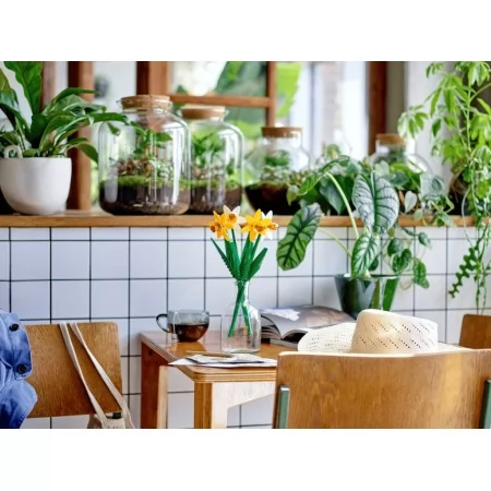 Конструктор LEGO Botanicals Нарциссы, 216 деталей 40747 Конструктор LEGO Botanicals Нарциссы, 216 деталей 40747