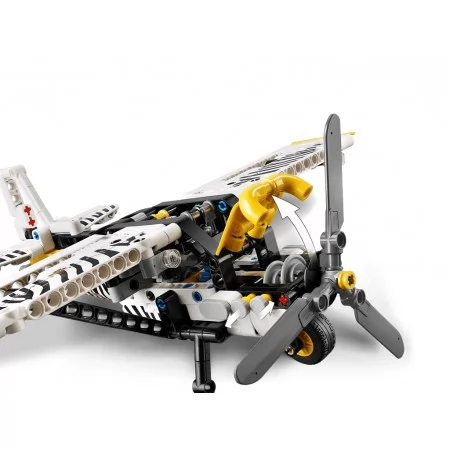Конструктор LEGOTechnic Буш-самолит, 333 детали 42198 Конструктор LEGOTechnic Буш-самолит, 333 детали 42198