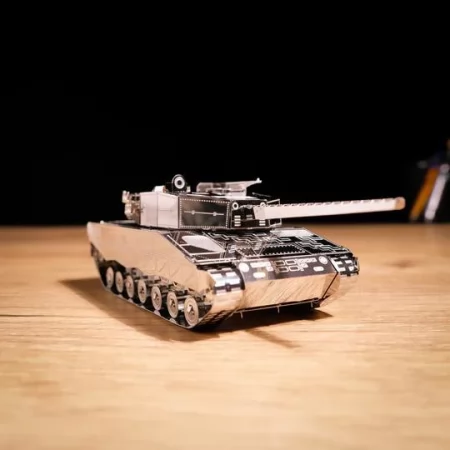 Коллекционная модель-конструктор Metal Time Leopard 2 Tank Танк Леопард 2 MT079 