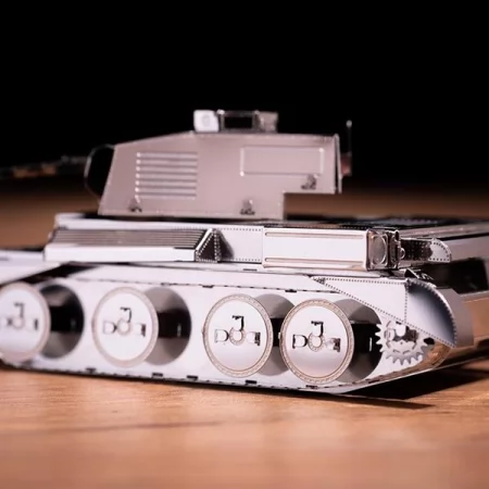 Коллекционная модель-конструктор Metal Time World of Tanks танк Cruiser Mk III MT064 Коллекционная модель-конструктор Metal Time World of Tanks танк Cruiser Mk III MT064