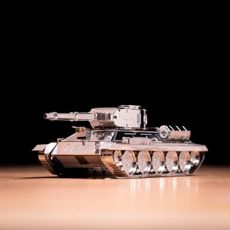 Коллекционная модель-конструктор Metal Time Танк T-34/85 MT071 Коллекционная модель-конструктор Metal Time Танк T-34/85 MT071