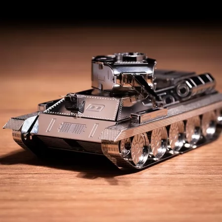 Коллекционная модель-конструктор Metal Time Танк T-34/85 MT071 Коллекционная модель-конструктор Metal Time Танк T-34/85 MT071