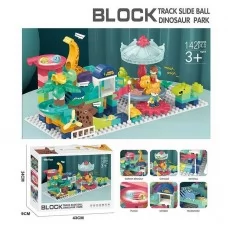 Конструктор Дино-парк 142 детали BabyToys разноцветный Конструктор Дино-парк 142 детали BabyToys разноцветный