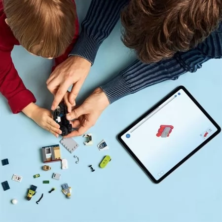 Конструктор LEGO City Преследование на полицейском мотоцикле 65 деталей