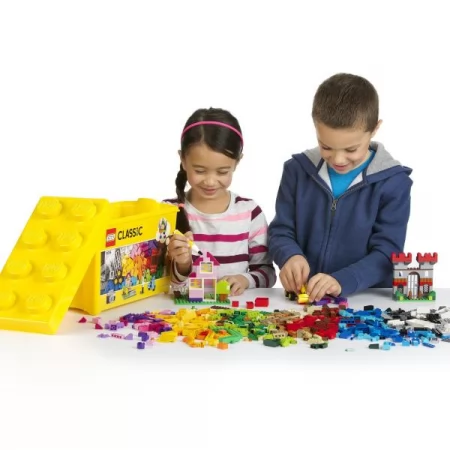 Конструктор LEGO Classic Коробка кубиков для творчества большого размера 790 деталей Конструктор LEGO Classic Коробка кубиков для творчества большого размера 790 деталей