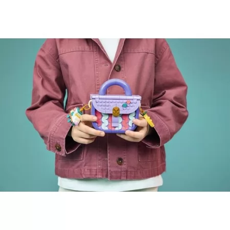 Конструктор LEGO® Creator 3 в 1 Стильна мистецька сумка з місцем для зберігання, 272 деталі Конструктор LEGO® Creator 3 в 1 Стильна мистецька сумка з місцем для зберігання, 272 деталі