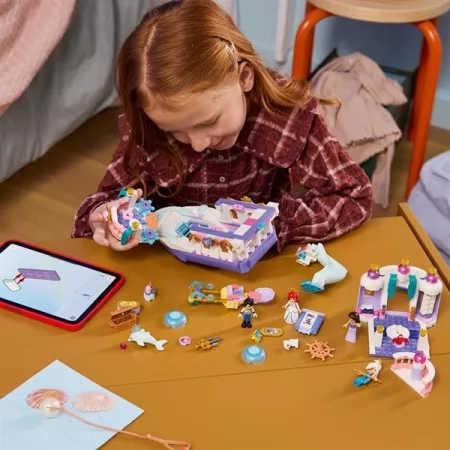 Конструктор LEGO® Disney Принцеса Королівський весільний човен Аріель, 519 деталей Конструктор LEGO® Disney Принцеса Королівський весільний човен Аріель, 519 деталей