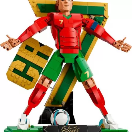 Конструктор LEGO® Editions Криштиану Роналду — легенда футбола, 854 детали Конструктор LEGO® Editions Криштиану Роналду — легенда футбола, 854 детали