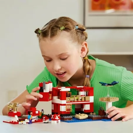 Конструктор LEGO Minecraft Грибной дом 500 деталей