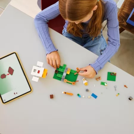 Конструктор LEGO Minecraft Куриная ферма 233 Детали Конструктор LEGO Minecraft Куриная ферма 233 Детали