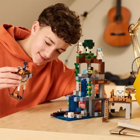 Конструктор LEGO® Minecraft™ Станция хозяев Геймерская игрушка для сюжетной игры, 754 детали Конструктор LEGO® Minecraft™ Станция хозяев Геймерская игрушка для сюжетной игры, 754 детали