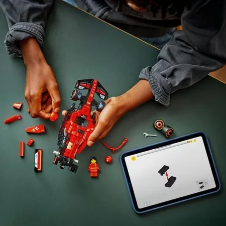 Конструктор LEGO Speed Champions Гоночный автомобиль F1 Ferrari SF-24, 275 деталей