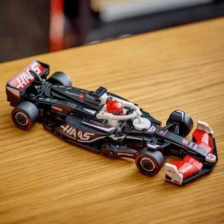 Конструктор LEGO Speed Champions Гоночный автомобиль MoneyGram Haas F1 Team VF-24, 242 детали