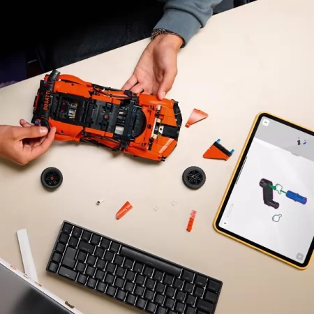 Конструктор LEGO Technic Гиперкар Bugatti Chiron Pur Sport 771 Деталь Конструктор LEGO Technic Гиперкар Bugatti Chiron Pur Sport 771 Деталь