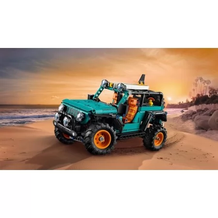 Конструктор LEGO® Technic Позашляховик Jeep® Wrangler Rubicon 723 деталі