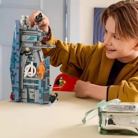 Конструктор «Мстители: Доктор Дум» — башня Новых Мстителей LEGO® ? Marvel 