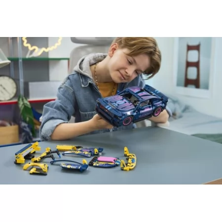 Конструктор Тюнингованный автомобиль Ford Mustang GT LEGO® Technic