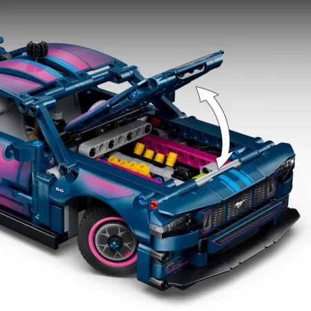 Конструктор Тюнингованный автомобиль Ford Mustang GT LEGO® Technic