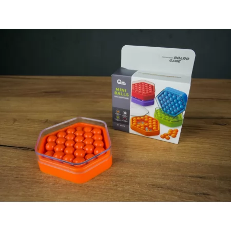 Логічна гра BabyToys M 8 I для дітей від 2 років Логічна гра BabyToys M 8 I для дітей від 2 років