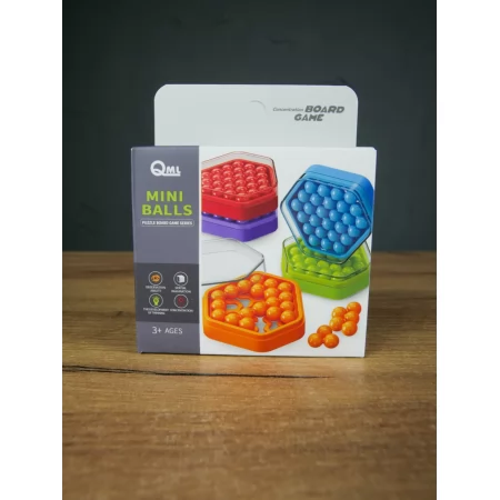 Логічна гра BabyToys M 8 I для дітей від 2 років Логічна гра BabyToys M 8 I для дітей від 2 років