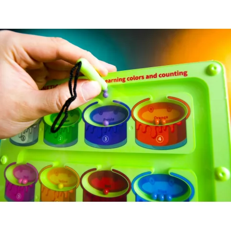 Магнітна гра BabyToys HD 144 A з 8 комірками для кульок